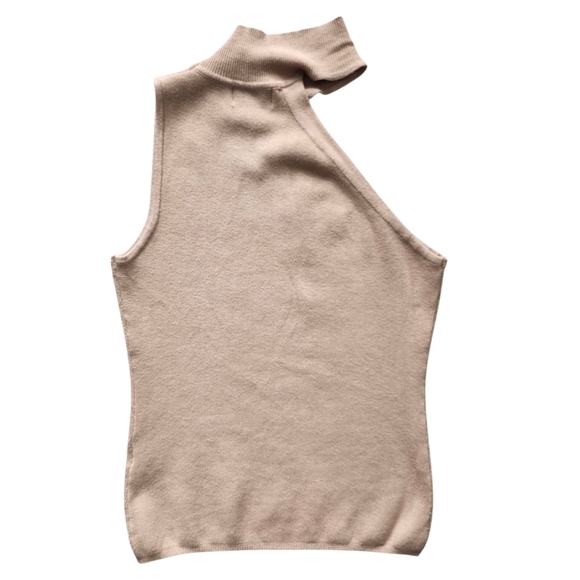 Superdown Asymmetric Mock Neck Tank Top - Picture 3 of 4